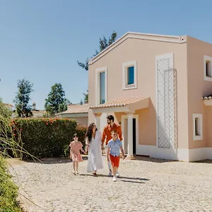 Курортный комплекс Vale Da Lapa Village, Карвоейру